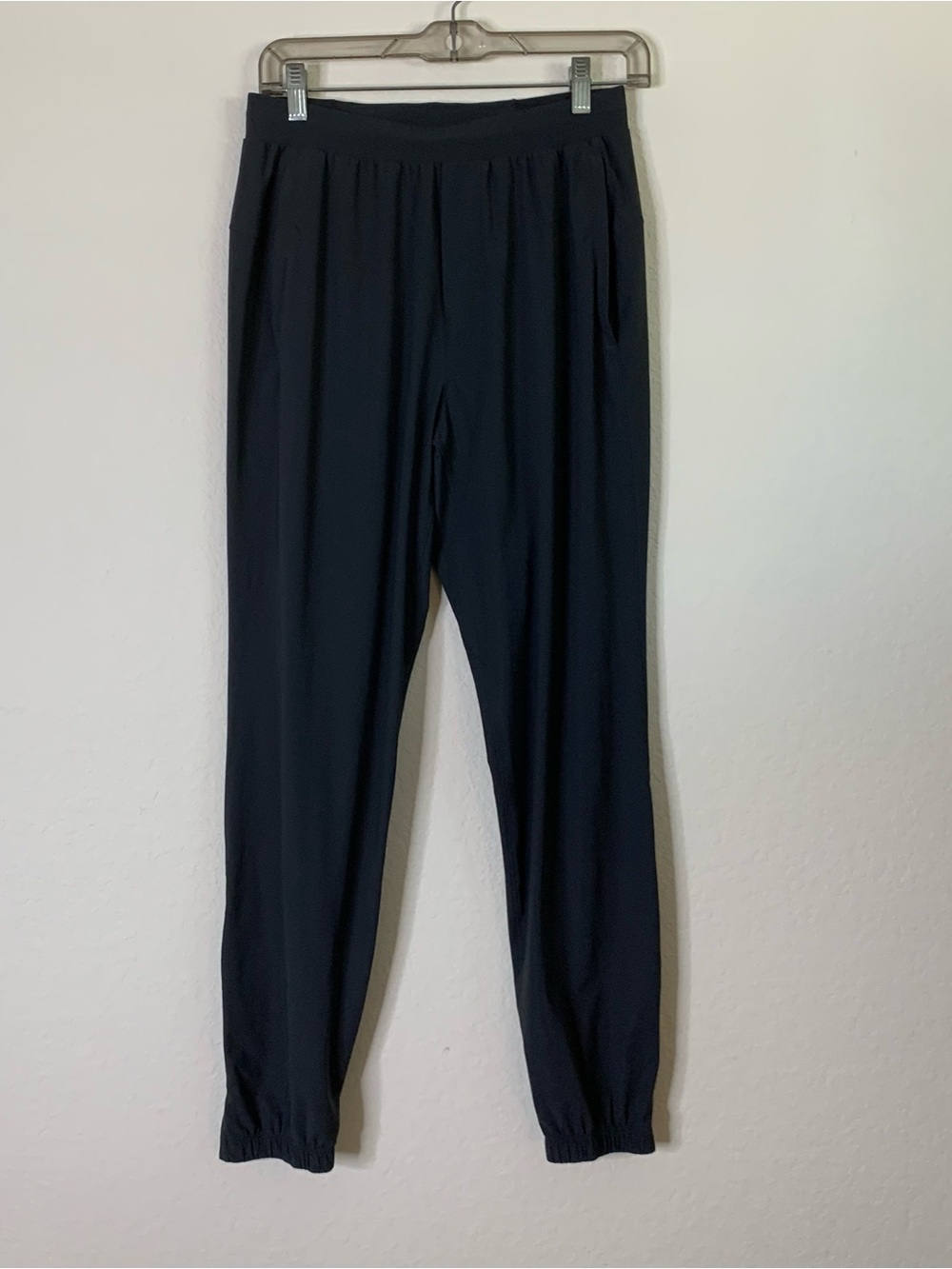 Lululemon Mens gray surge joggers S / shorter 28”